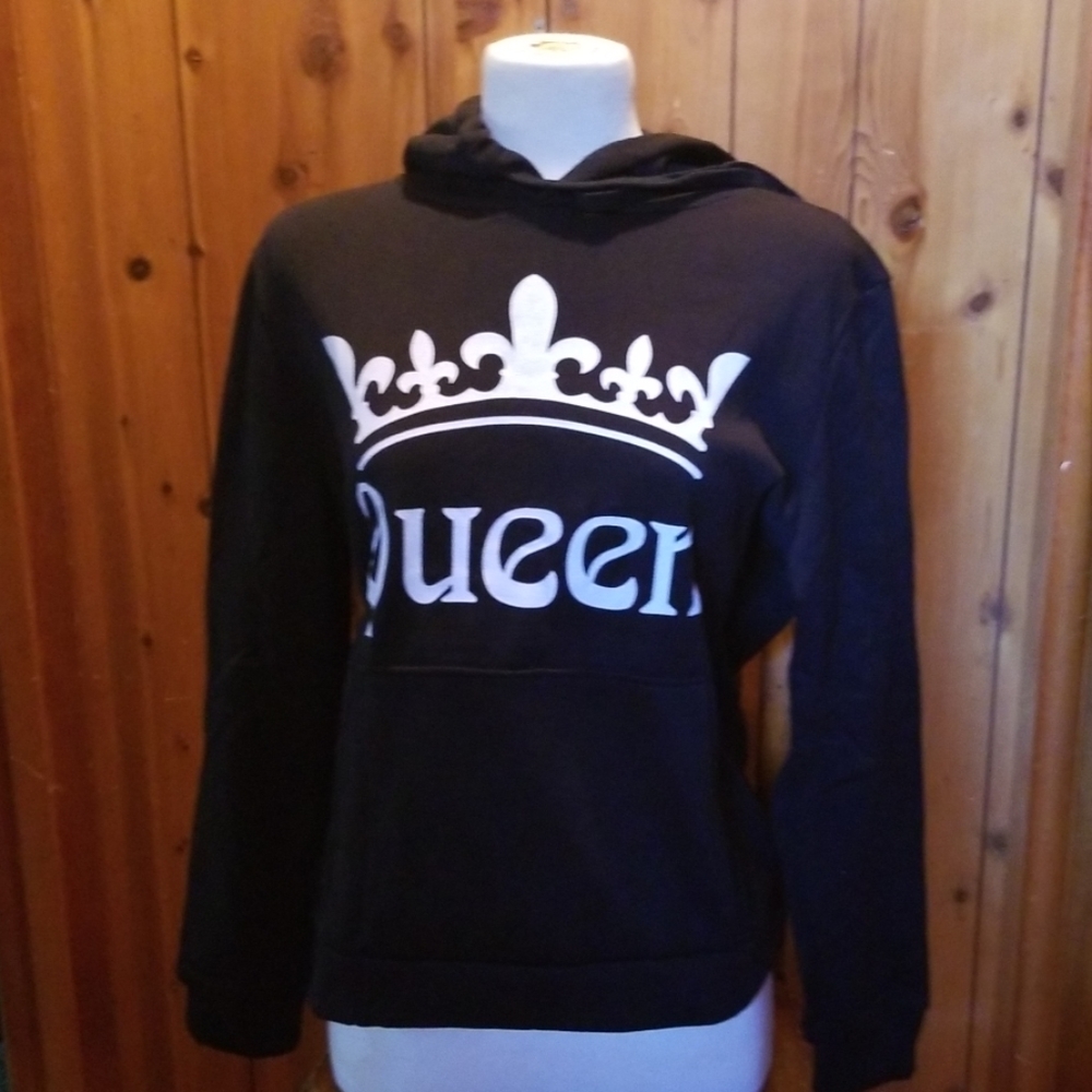 Junior L Nightmare Before Christmas QUEEN Sweater